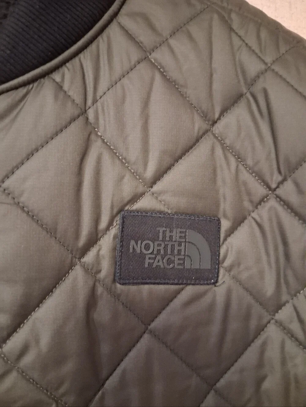 The North Face Cuchillo Insulated Men's Quilted Olive Vest - Dark Green Sz XL